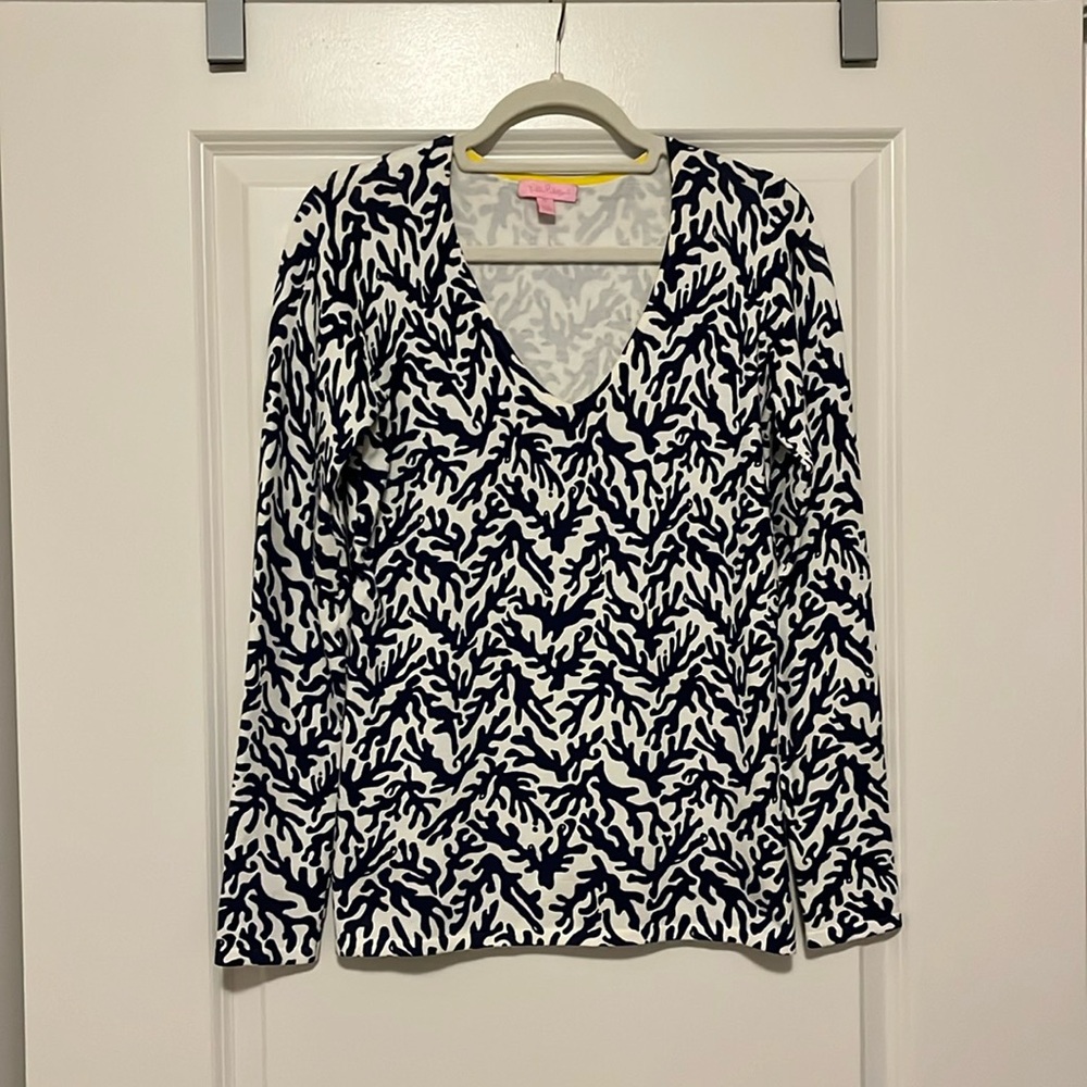 Lilly Pulitzer Adelaide Sweater in Bright Navy Treasure - Size M